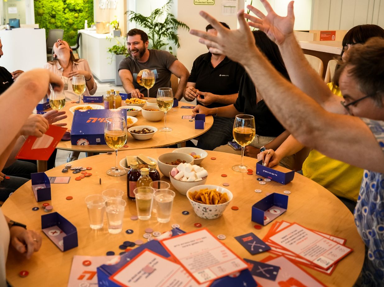 קופסאות לגיבוש עובדים